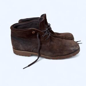 Wolverine Brown Suede Boots Waterproof Rugged Combat Lug Sole Chukka